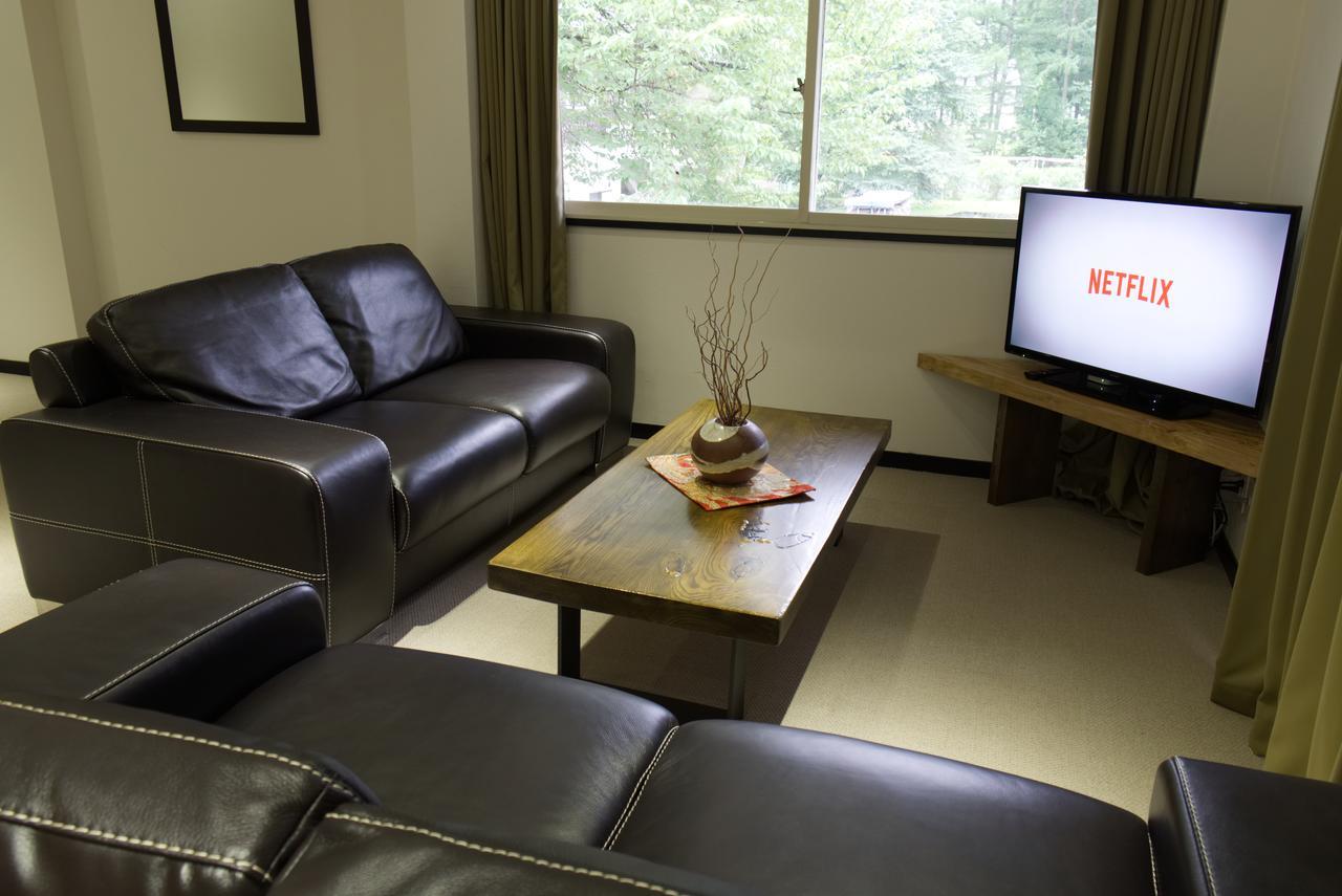 Ski-In, Ski-Out Iwatake Apartments Hakuba Eksteriør billede