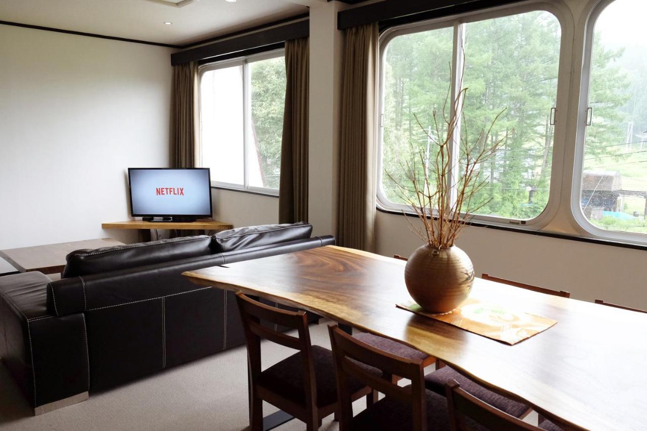 Ski-In, Ski-Out Iwatake Apartments Hakuba Eksteriør billede